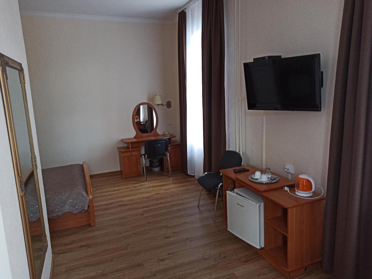Central Hotel Narva Exterior photo