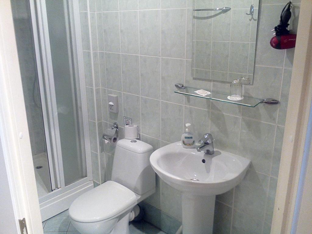 Central Hotel Narva Room photo